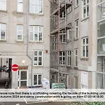 Awesome Three-bedroom apartment near Nyhavn